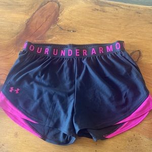M - Under Armour running shorts NWOT